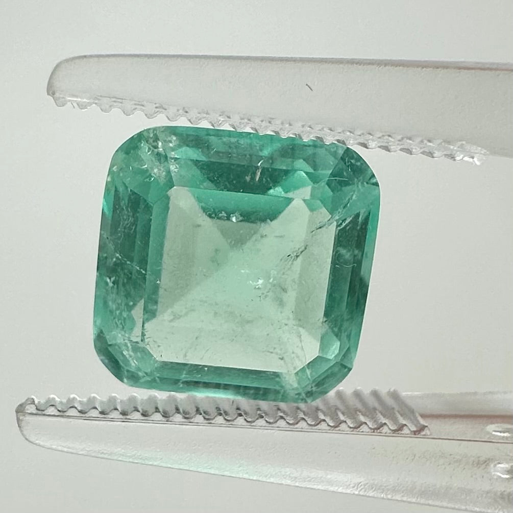 Natural Colombian Emerald 2.ct | Minor Oil