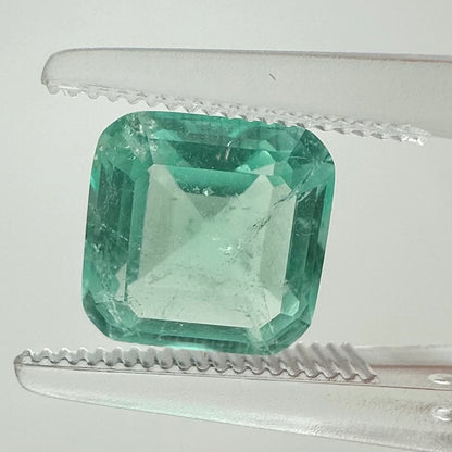 Natural Colombian Emerald 2.ct | Minor Oil
