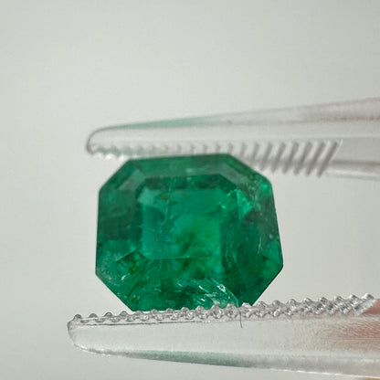 Natural Colombia Emerald 2.24ct |VIVID GREEN Minor Oil Certified