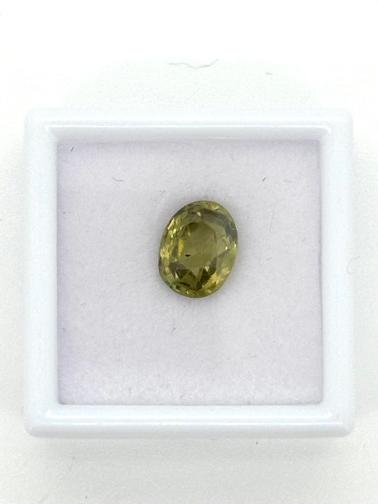 Sapphire Oval 2.47 ct| ceylon (Sri-Lanka) No-Heated Natural Green Sapphire