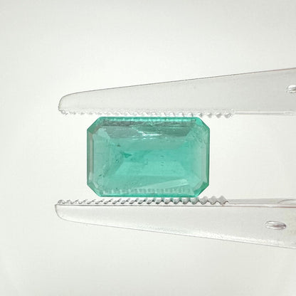 Natural Colombia Emerald 1.80 ct | Moderate Oil / Resine