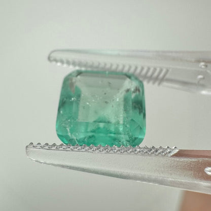 Natural Colombian Emerald 2.ct | Minor Oil