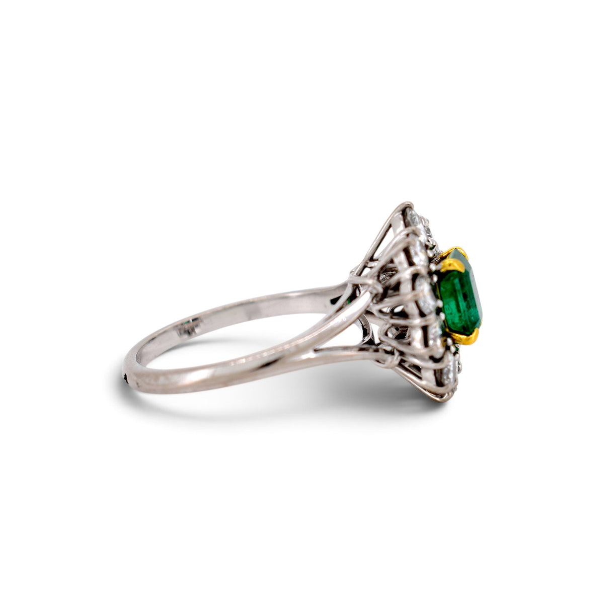 Vintage 18k White Gold Emerald Daisy Ring — 0.70ct Emerald & 1ct F/VS Diamonds