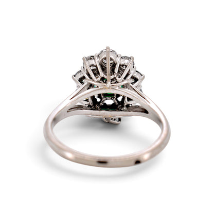 Vintage 18k White Gold Emerald Daisy Ring — 0.70ct Emerald & 1ct F/VS Diamonds