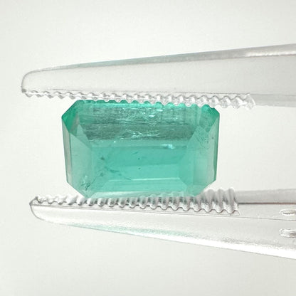 Natural Colombia Emerald 1.80 ct | Moderate Oil / Resine