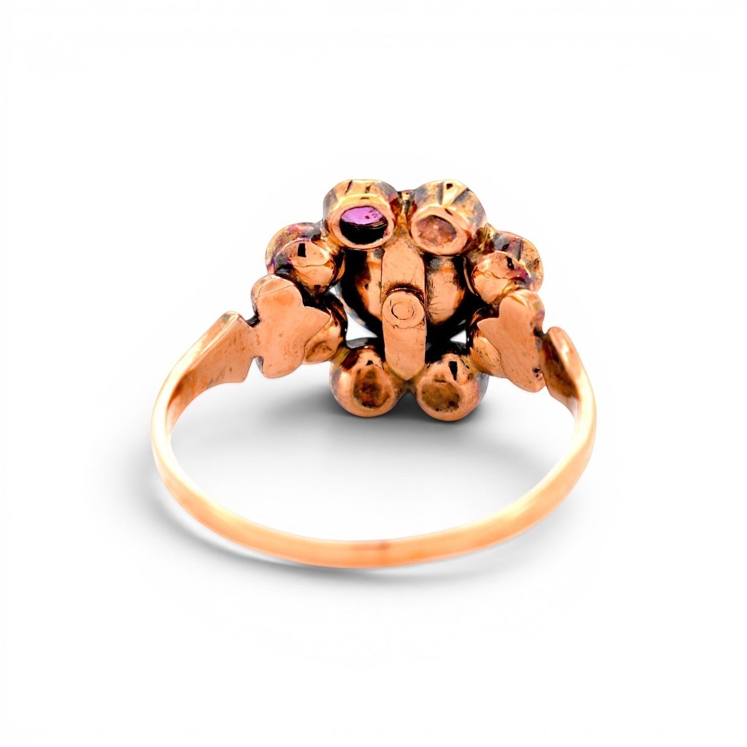 antique victorian daisy ring gold and garnets, back view