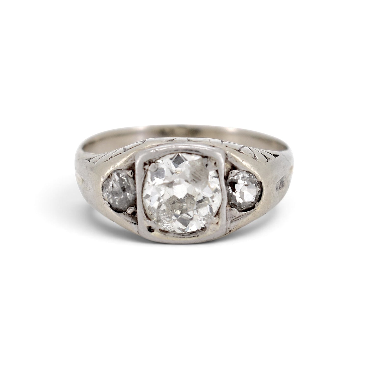 Antique Art Deco 18k gold trilogy ring 
1ct old-cut diamonds hand-engrave shank front view circa 1920 — Antique Jewelry Finds