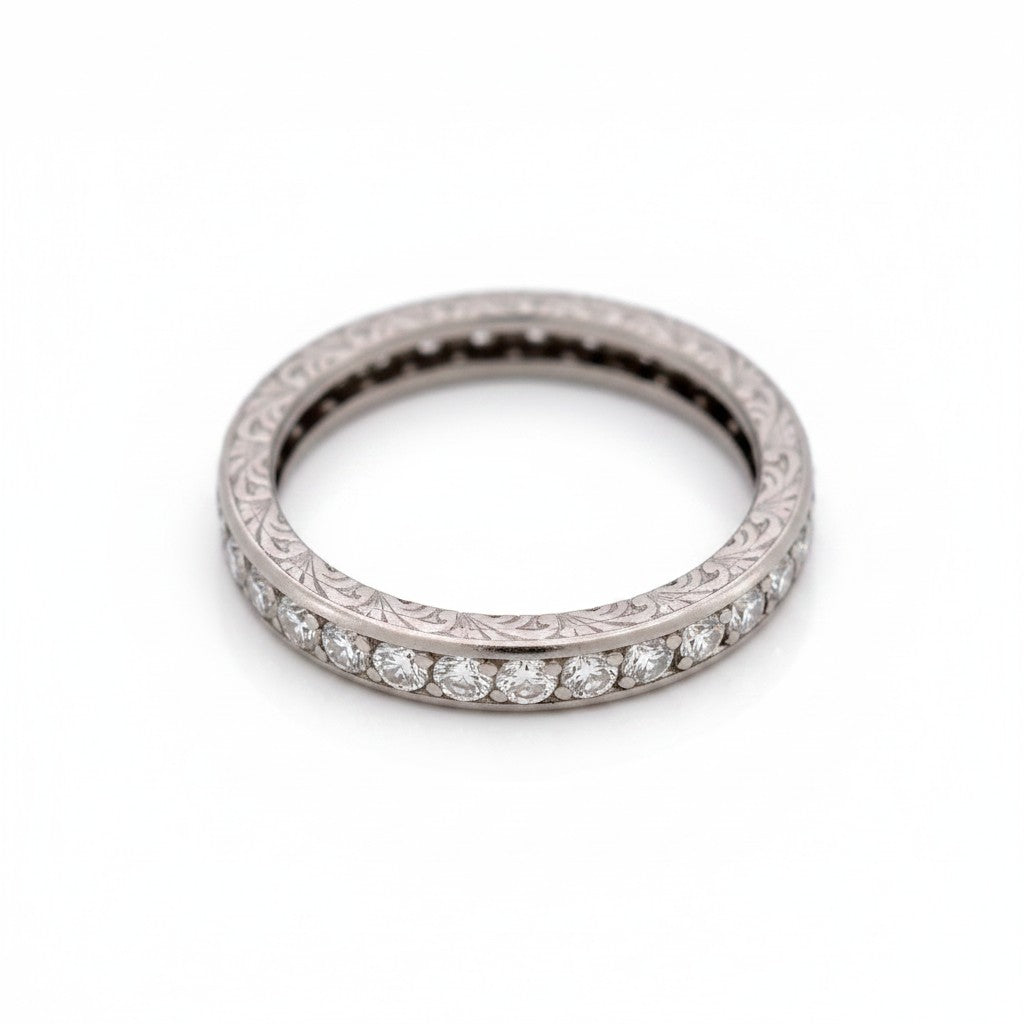 Old-cut diamonds 1.50ct F VS1 Art Deco platinum full eternity band close-up circa 1920 — Antique Jewelry Finds