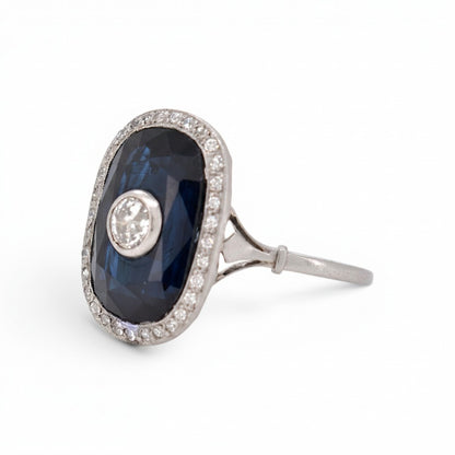 Natural sapphire 10-15 carats pierced 
old-cut diamond 0.30ct center Art Deco ring close-up — Antique Jewelry Finds