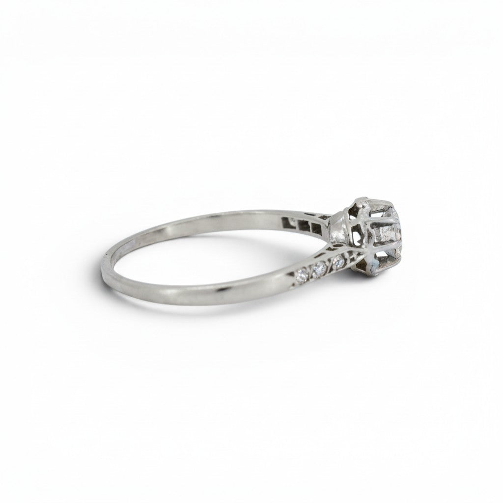 Old-cut diamond approximately 0.25ct E/F VS Art Deco platinum solitaire ring close-up circa 1920 — Antique Jewelry Finds