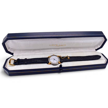 Montre vintage Antique Jewelry Finds Chaumet Elysée en or 18k et acier avec bracelet cuir et chaîne diamant en écrin