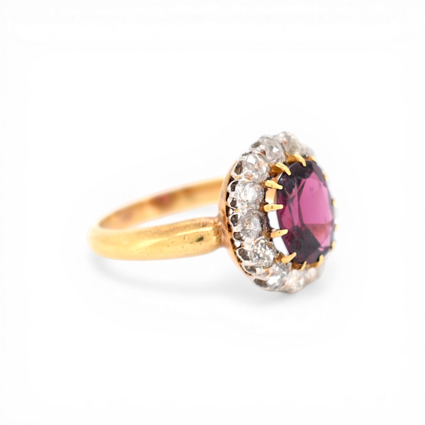 Antique Belle Epoque 18k gold ring with natural rubellite garnet and old cut diamond 