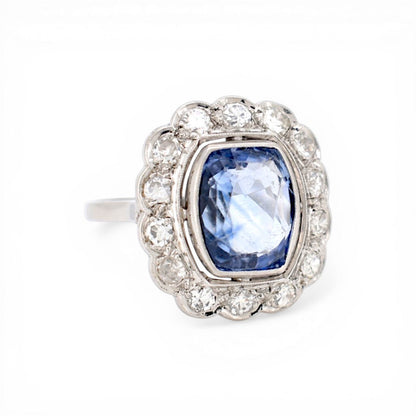 Side view of Art Deco ring showing intricate hand-pierced platinum gallery design