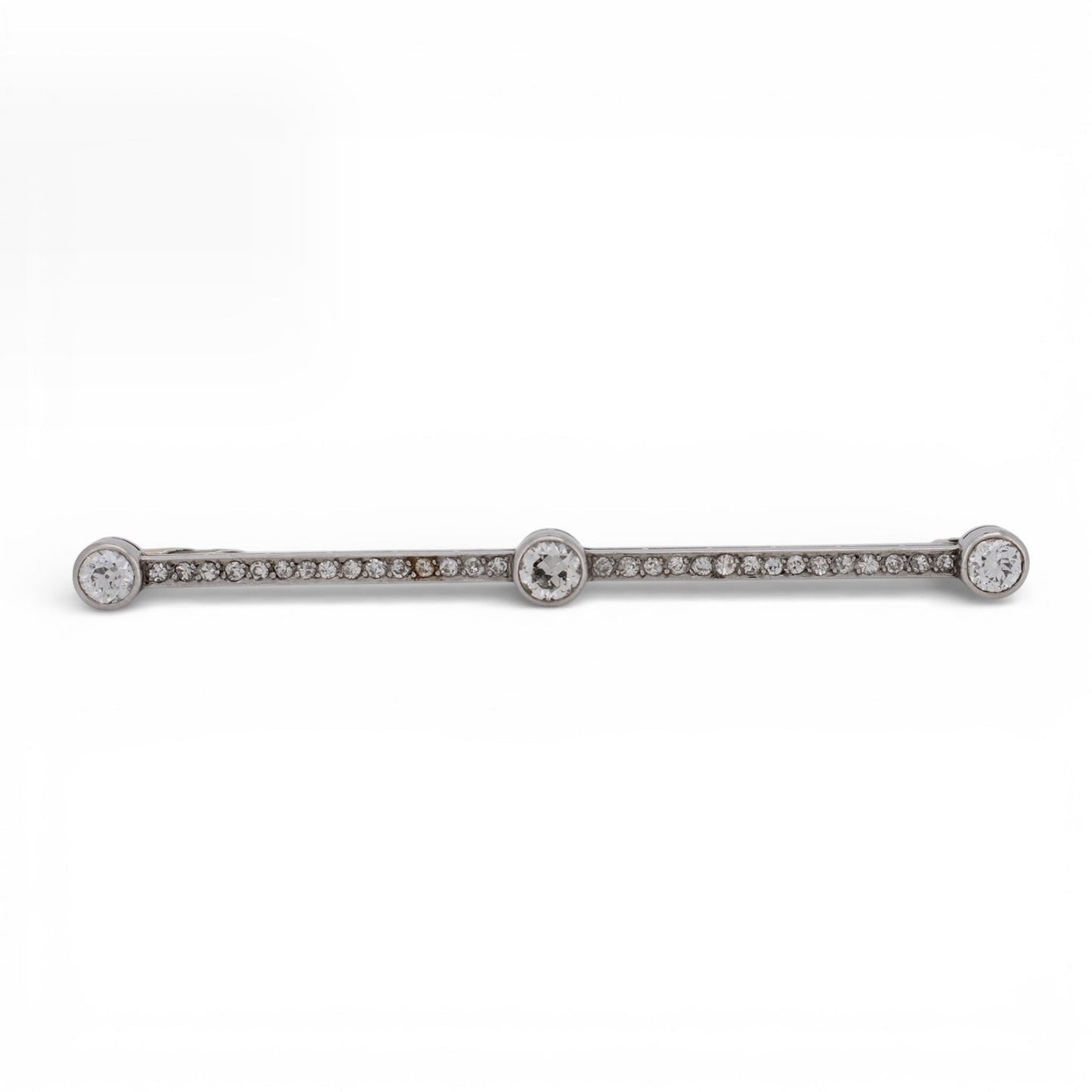 Antique Art Deco bar brooch in platinum and 18k gold with 1 carat of diamonds