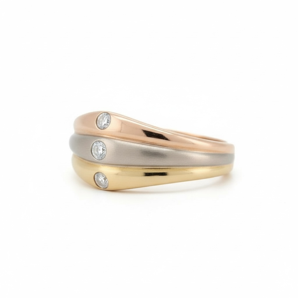 Side view of the Cartier godron design showing the three-ring effect