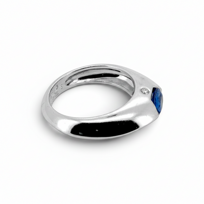 Piaget Biseau signed 18k gold ring sapphire diamond beveled band detail side view — Antique Jewelry Finds