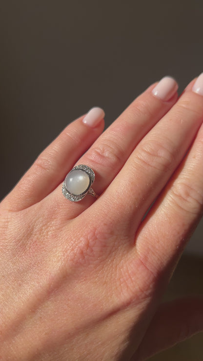 Antique Art Deco 18k Gold Ring — 3ct Moonstone Cabochon & Diamonds | Circa 1920