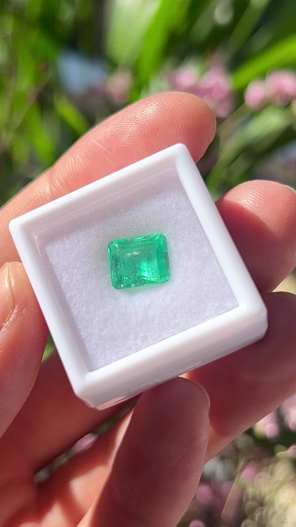 Natural Colombia Emerald 2.34ct | Minor Oil Certified