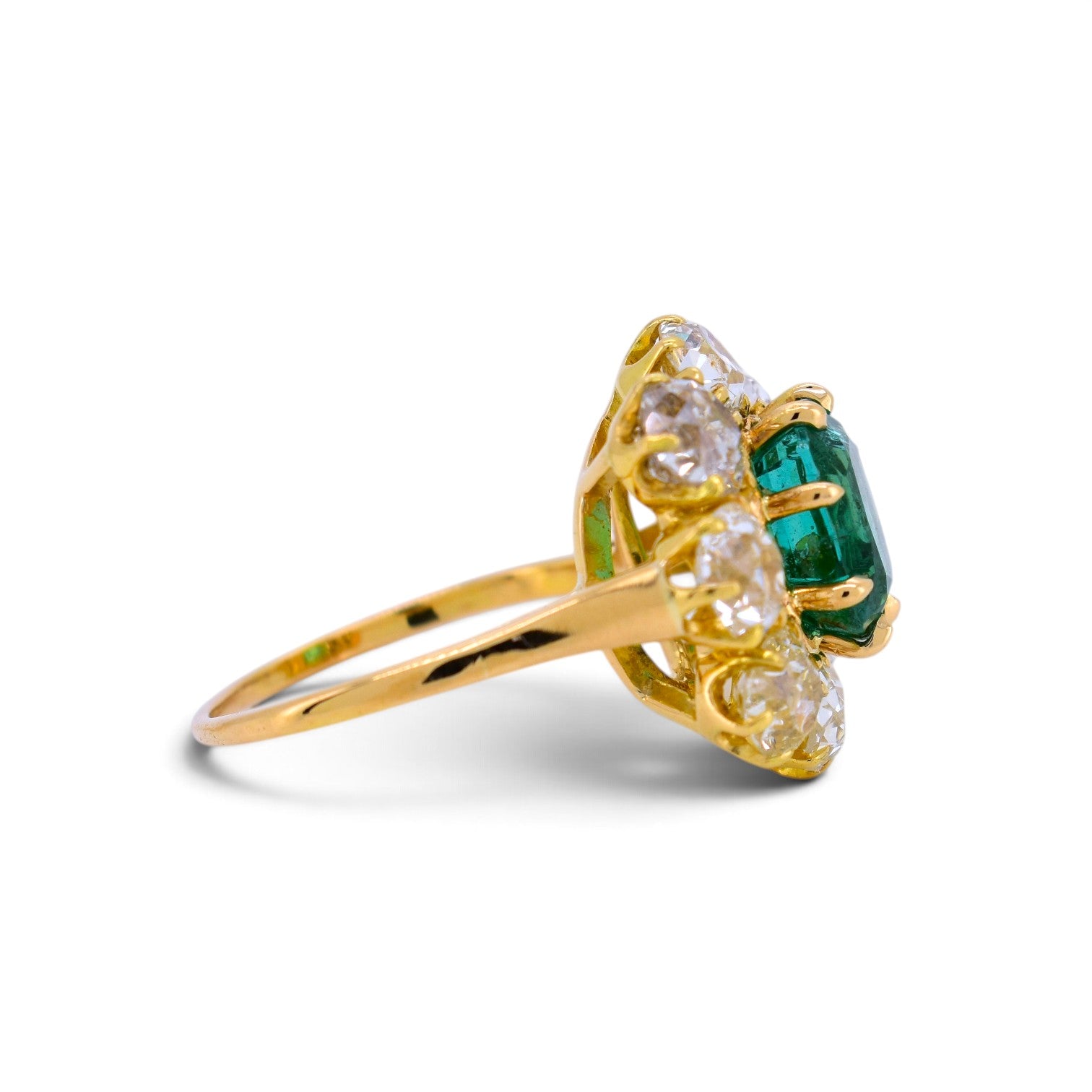 Natural Zambian emerald approximately 2 carats GEM Paris certified pompadour ring close-up — Antique Jewelry Finds