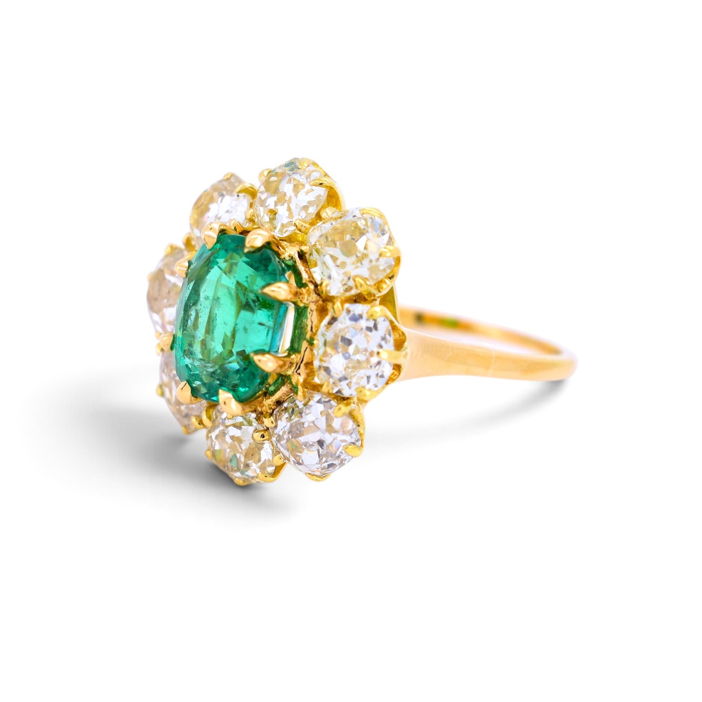 Vintage 18k gold pompadour ring Zambian emerald diamond halo side view eagle head hallmark — Antique Jewelry Finds